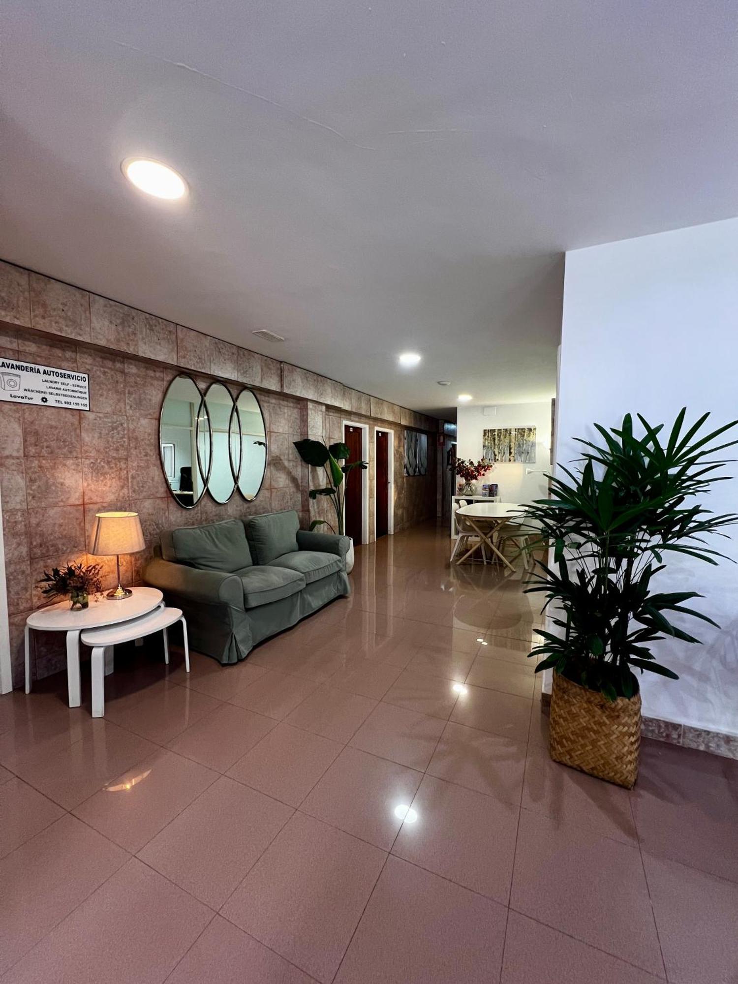 Hostal Residencia Cardona Arrecife  Extérieur photo