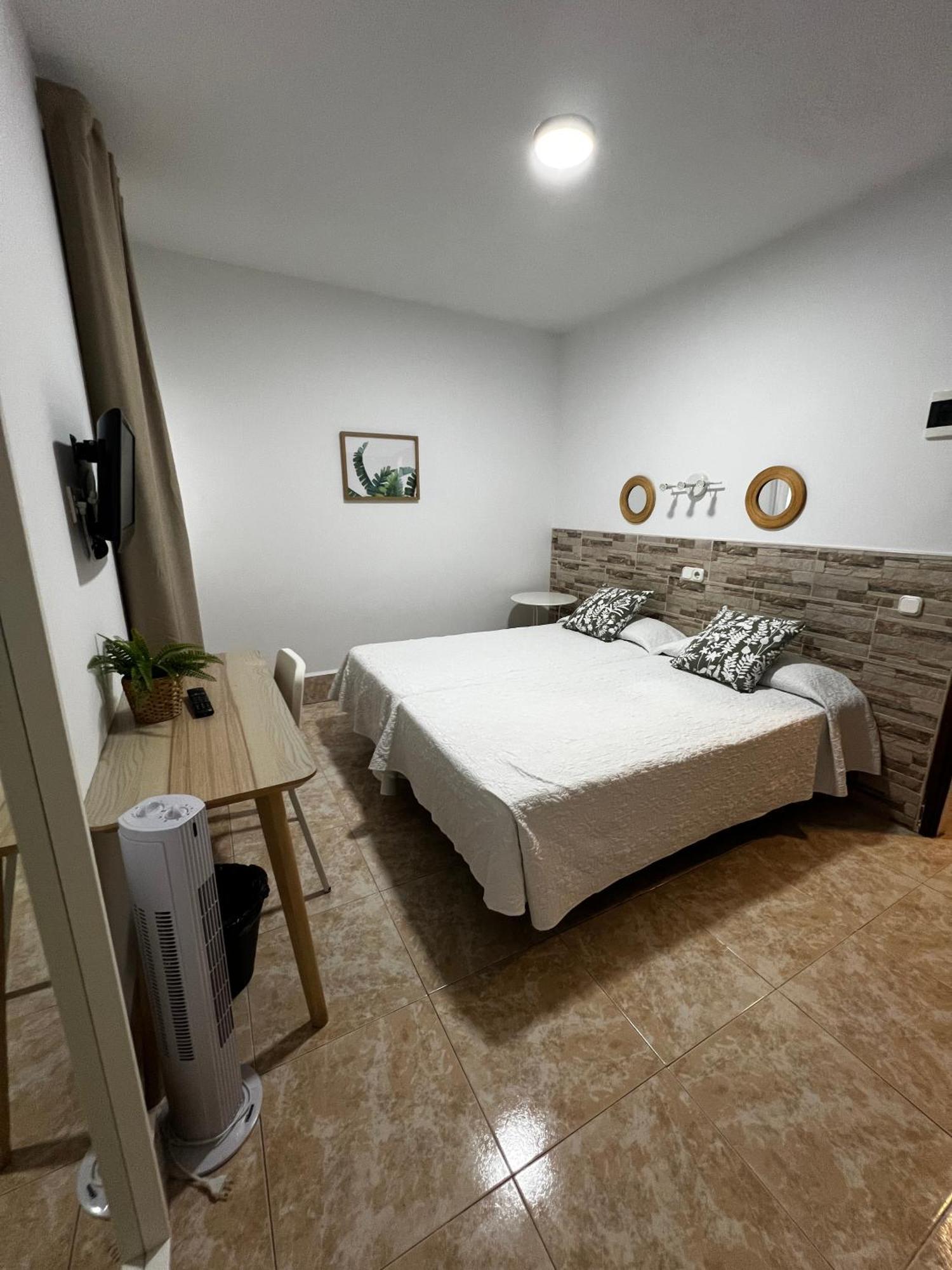 Hostal Residencia Cardona Arrecife  Extérieur photo