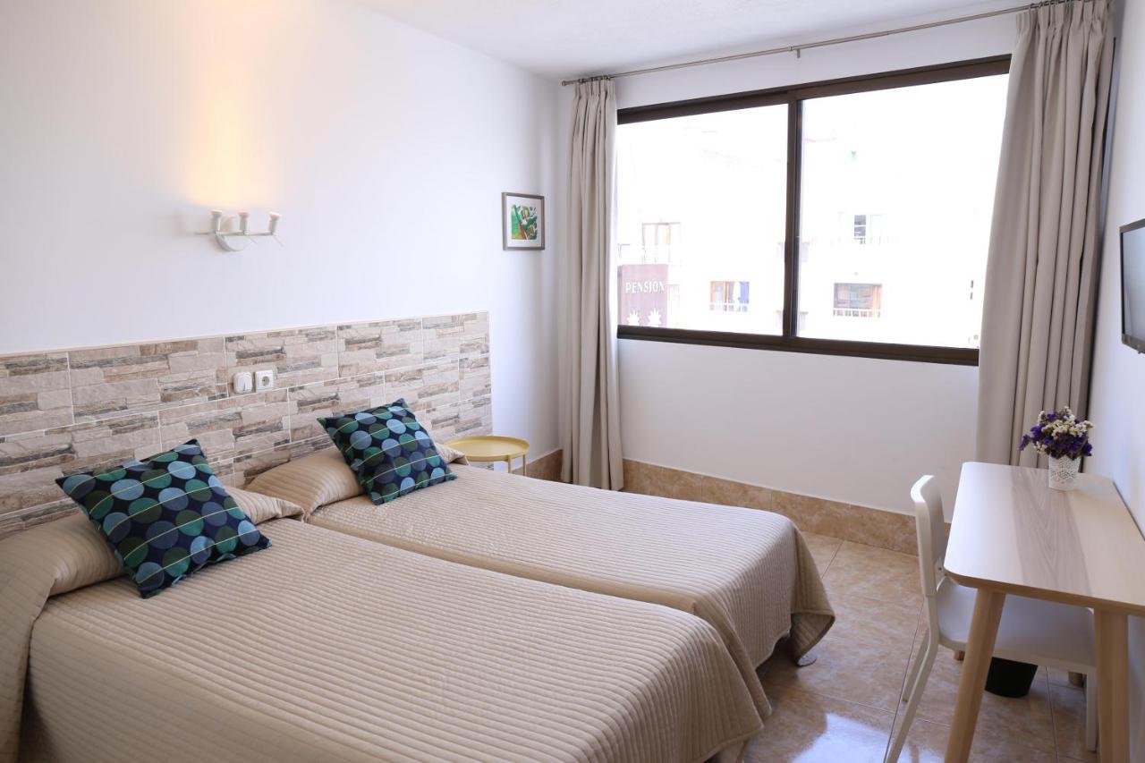 Hostal Residencia Cardona Arrecife  Extérieur photo