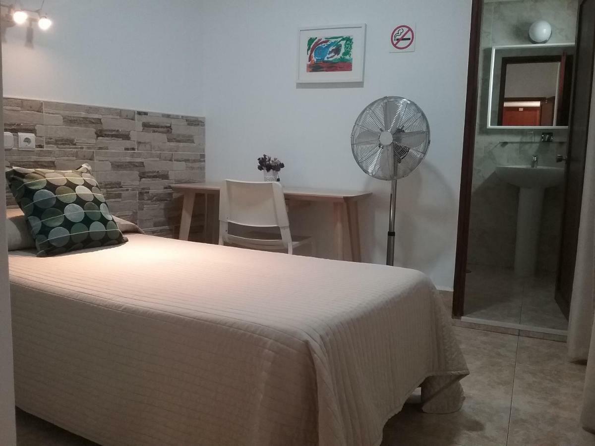 Hostal Residencia Cardona Arrecife  Extérieur photo